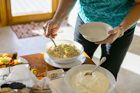 Thistle Hill Guesthouse - Walk To Many Wineries And Restaurants - Taree Accommodation 6