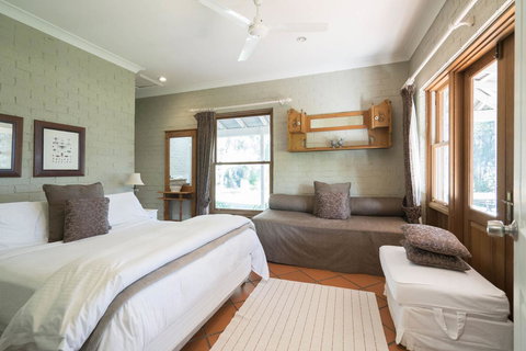 Thistle Hill Guesthouse - Walk To Many Wineries And Restaurants - Taree Accommodation 35
