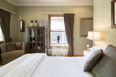 Thistle Hill Guesthouse - Walk To Many Wineries And Restaurants - Taree Accommodation 26