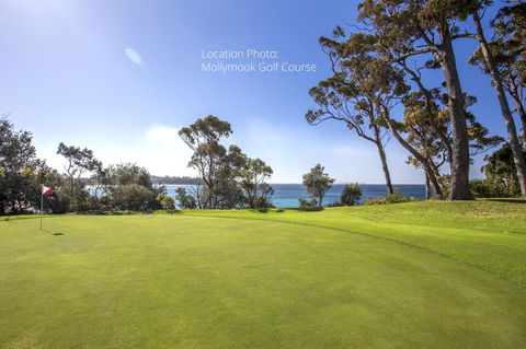 Beachfront 2 - Taree Accommodation 21