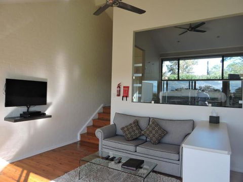 Wine Country Villas - Taree Accommodation 18