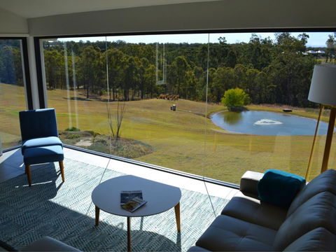 Wine Country Villas - Taree Accommodation 1