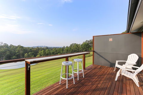 Wine Country Villas - Taree Accommodation 24
