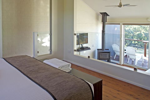 Wine Country Villas - Taree Accommodation 23