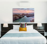 Coniston Hotel Wollongong - Taree Accommodation