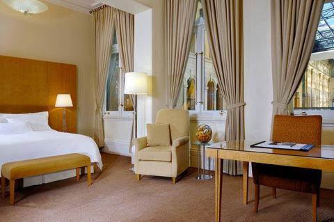 The Fullerton Hotel Sydney - Taree Accommodation 40