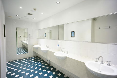 YHA Sydney Central - Taree Accommodation 17