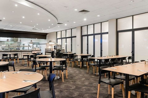 Quality Hotel Rules Club Wagga - Taree Accommodation 13