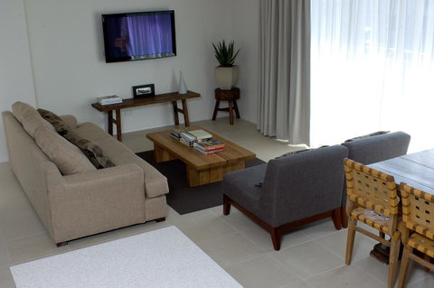 Byron Bay Hotel And Apartments - Taree Accommodation 41