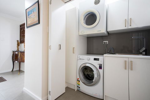 Armidale Cottage - House 2 - Taree Accommodation 14