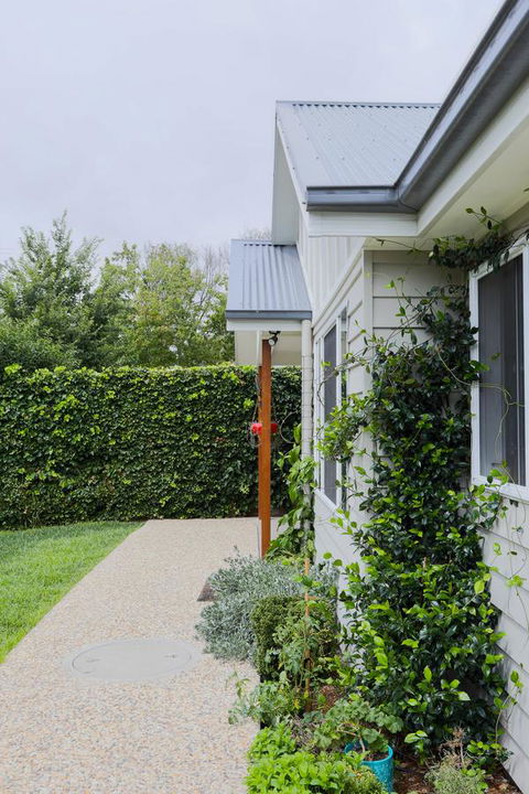 Armidale Cottage - House 2 - Taree Accommodation 3