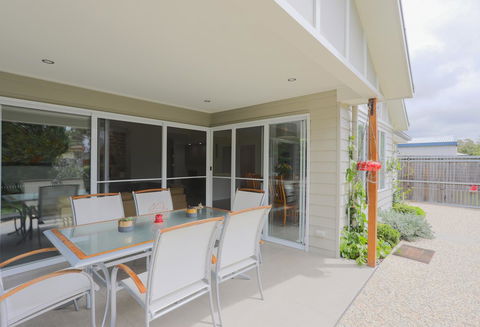 Armidale Cottage - House 2 - Taree Accommodation 5