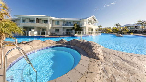 Oaks Port Stephens Pacific Blue Resort - Taree Accommodation 1