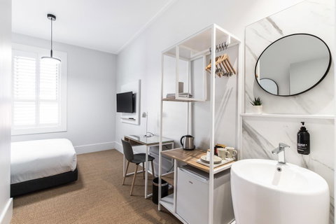 The Baxley Bondi - Taree Accommodation 23