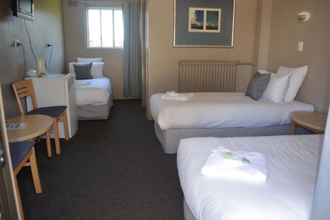 Commercial Hotel Motel Lithgow - Taree Accommodation 18