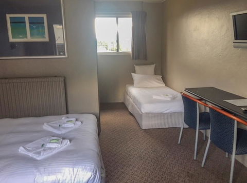 Commercial Hotel Motel Lithgow - Taree Accommodation 11