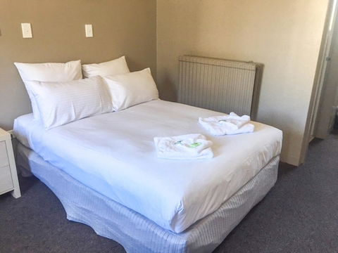 Commercial Hotel Motel Lithgow - Taree Accommodation 14