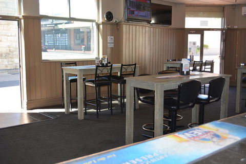 Commercial Hotel Motel Lithgow - Taree Accommodation 43