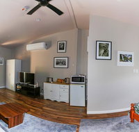 Pound Creek Gallery - Taree Accommodation