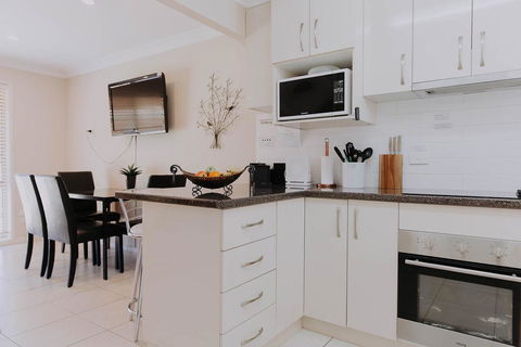 Central Wagga Self Catering Apartment - Taree Accommodation 8