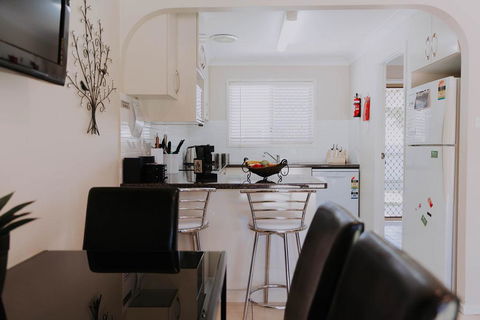 Central Wagga Self Catering Apartment - Taree Accommodation 6