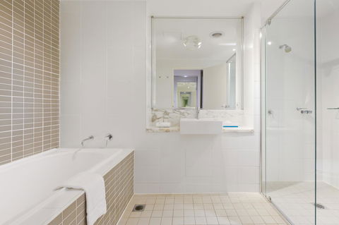 Sage Hotel Wollongong - Taree Accommodation 5