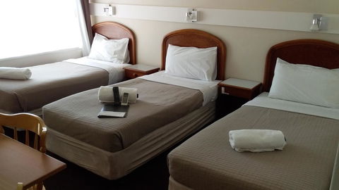 Allonville Gardens Motel - Taree Accommodation 3