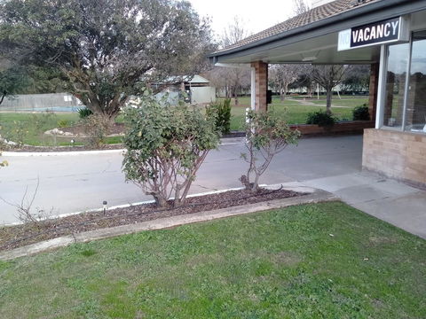 Allonville Gardens Motel - Taree Accommodation 1