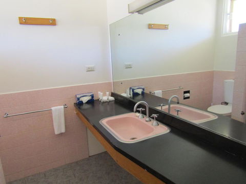 Allonville Gardens Motel - Taree Accommodation 18