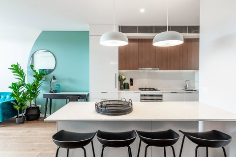 Large Light Luxe 3BDR 2BA Free Parking - Walk To Sydney Uni And RPA - Taree Accommodation 5