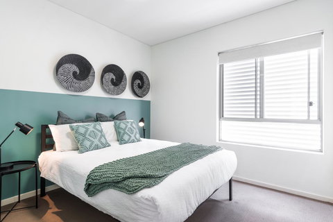 Large Light Luxe 3BDR 2BA Free Parking - Walk To Sydney Uni And RPA - Taree Accommodation 6