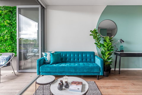 Large Light Luxe 3BDR 2BA Free Parking - Walk To Sydney Uni And RPA - Taree Accommodation 3