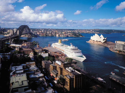 Four Seasons Hotel Sydney - Taree Accommodation 37