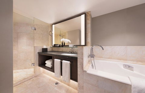 Four Seasons Hotel Sydney - Taree Accommodation 8