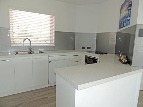 Charlesworth Bay Beach Resort - Taree Accommodation 9