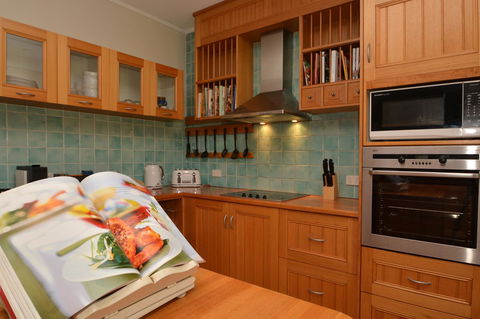 JE Guesthouse, Central To All The Hunter Valley Has To Offer - Taree Accommodation 14