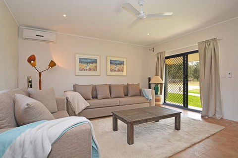 JE Guesthouse, Central To All The Hunter Valley Has To Offer - Taree Accommodation 1