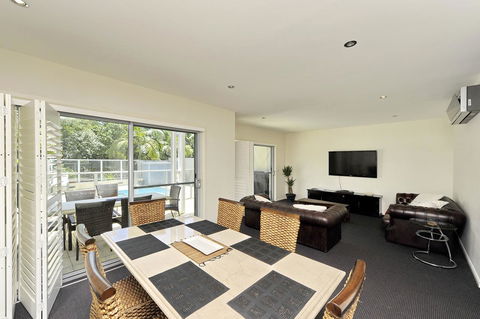 Pacific Blue, Salamander Bay - Taree Accommodation 44