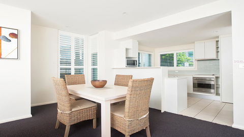 Pacific Blue, Salamander Bay - Taree Accommodation 13