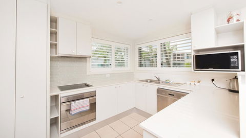 Pacific Blue, Salamander Bay - Taree Accommodation 37