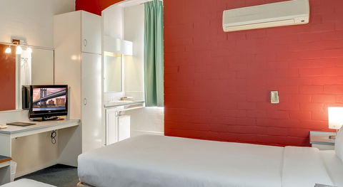 Prince Of Wales Hotel - Taree Accommodation 1