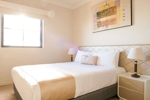 Seasons Harbour Plaza - Taree Accommodation 6