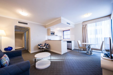 Seasons Harbour Plaza - Taree Accommodation 35
