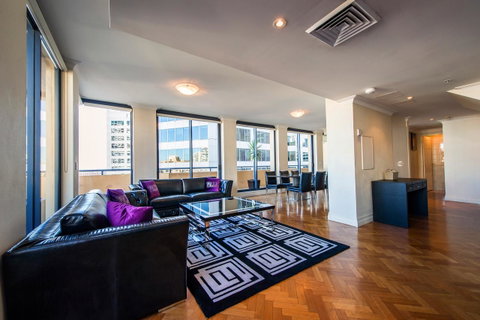 Seasons Harbour Plaza - Taree Accommodation 26