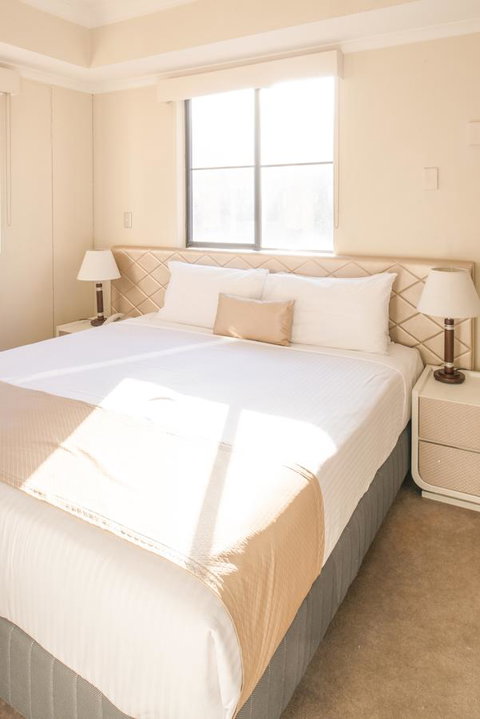 Seasons Harbour Plaza - Taree Accommodation 15