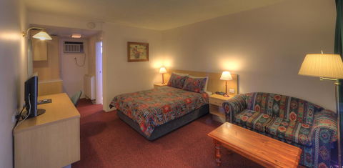 Cooma Motor Lodge Motel - Taree Accommodation 5