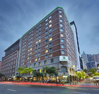 Holiday Inn Darling Harbour - Taree Accommodation