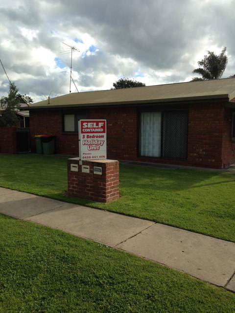 7 Melbourne Street - Taree Accommodation 0