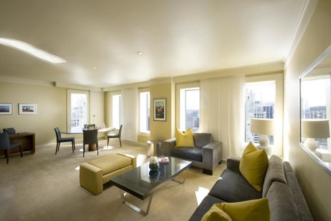 Hilton Sydney - Taree Accommodation 32