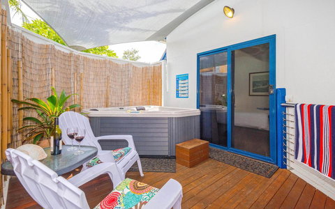 Coast Yamba - Adults Only - Taree Accommodation 3